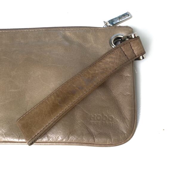 HOBO International Vida Wristlet Clutch Taupe Glazed Leather Silver Wallet Purse - Picture 9 of 15